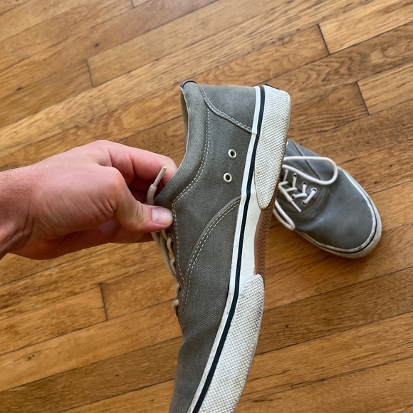 Men’s Sperry Shoes - Picture 5 of 6